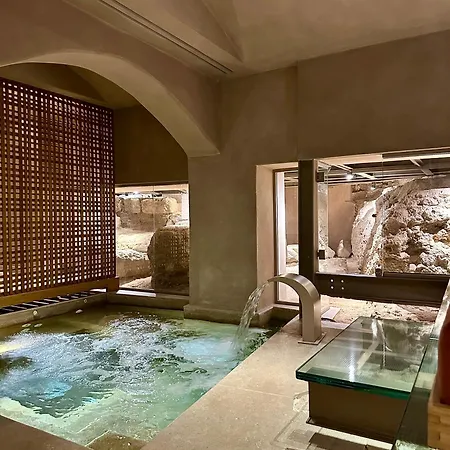 Niche Hotel
