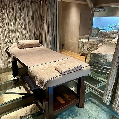 Niche 4*