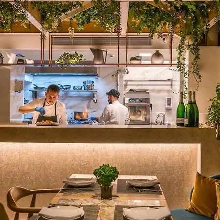 Niche 4* Athen
